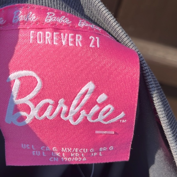 Barbie T Shirt - Picture 2 of 4